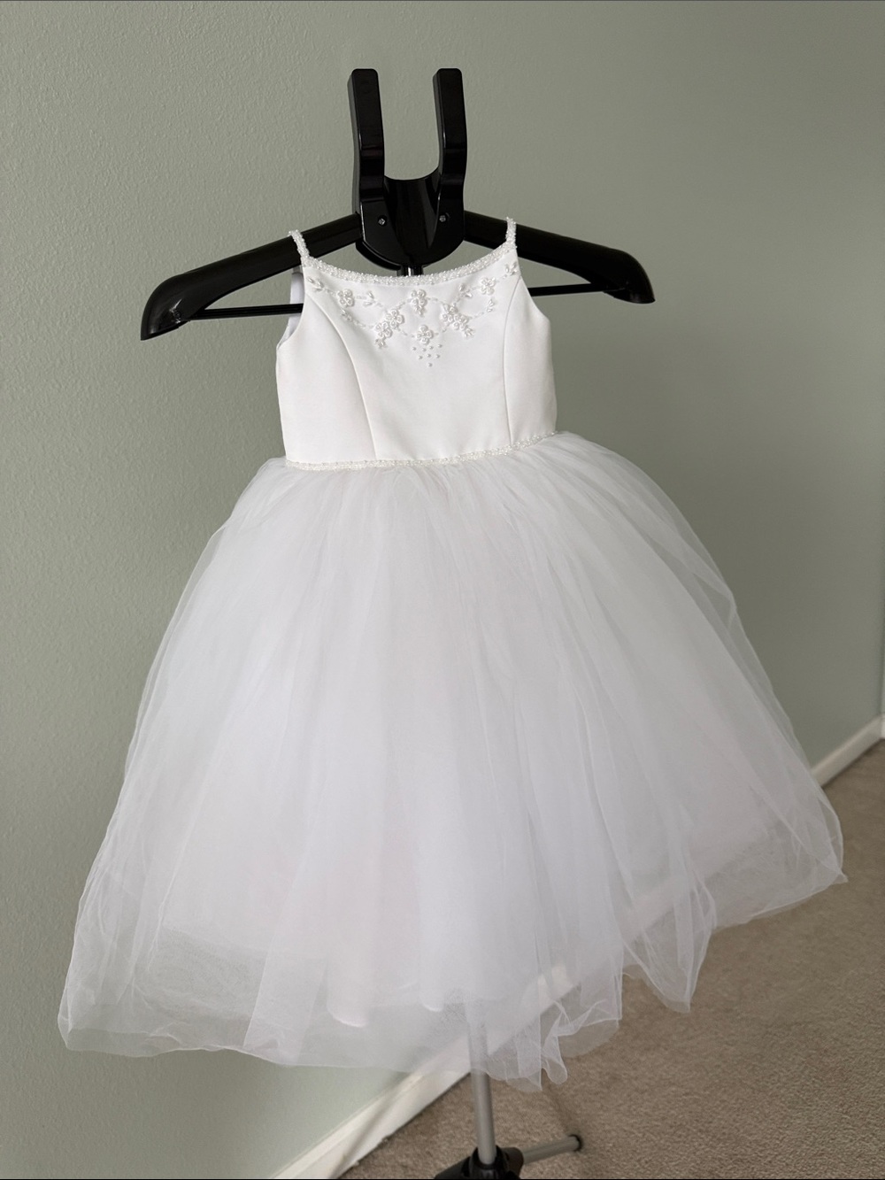 David’s Bridal Michelangelo Flower Girl Dress White Ivory Embroidered Tulle 2T - Picture 4 of 16